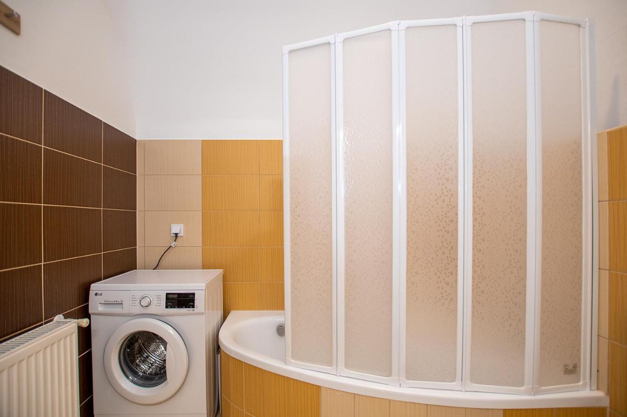 Zora Lak Apartamento Sopron Exterior foto